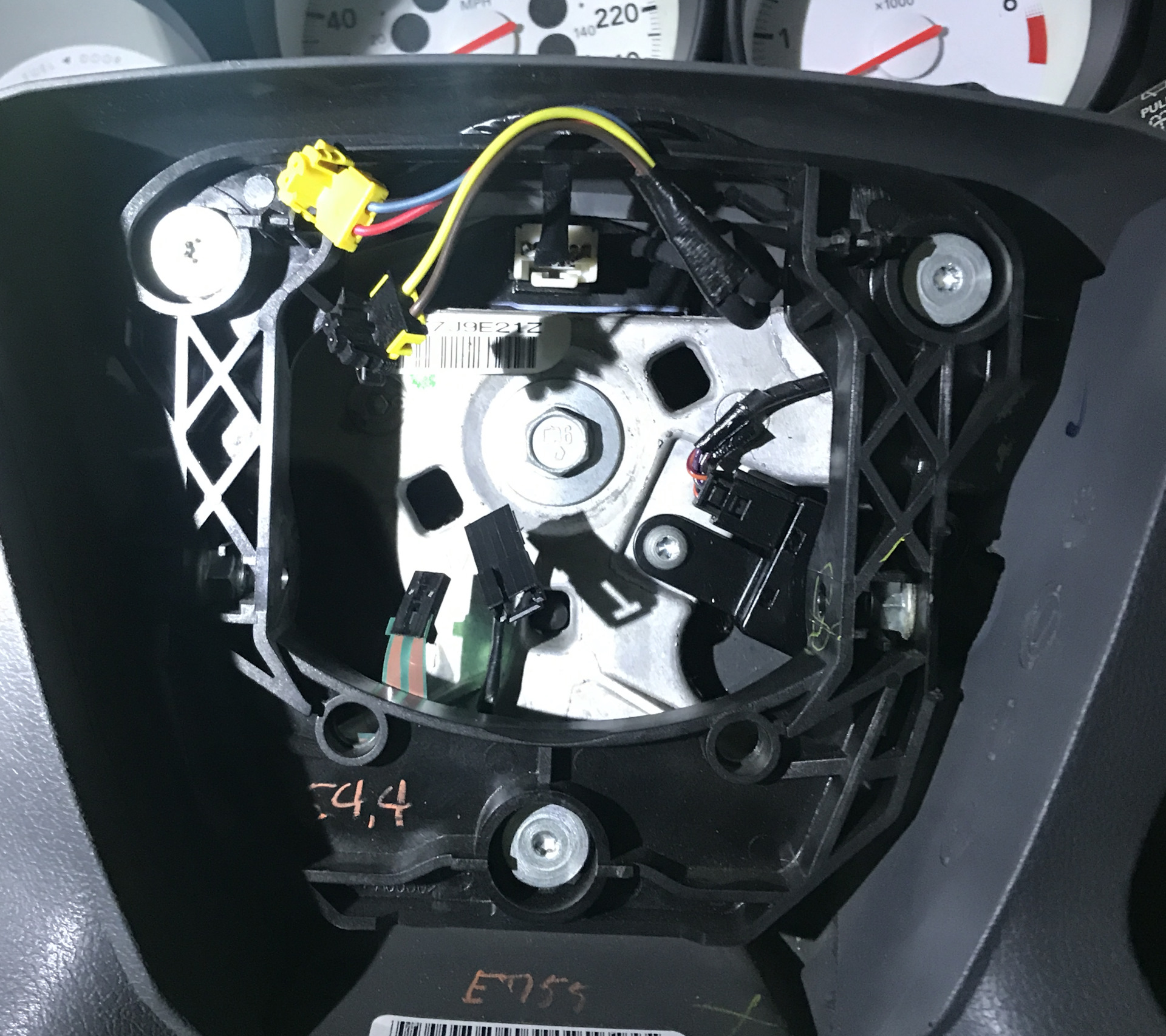 Руль, рулевое колесо Dodge Caliber, 2005-2006 г.в. б/у, новые купить в Минске и 