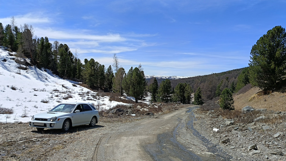 Буквально за 50 метров до перевала Ажу — Subaru Impreza (GD/GG)