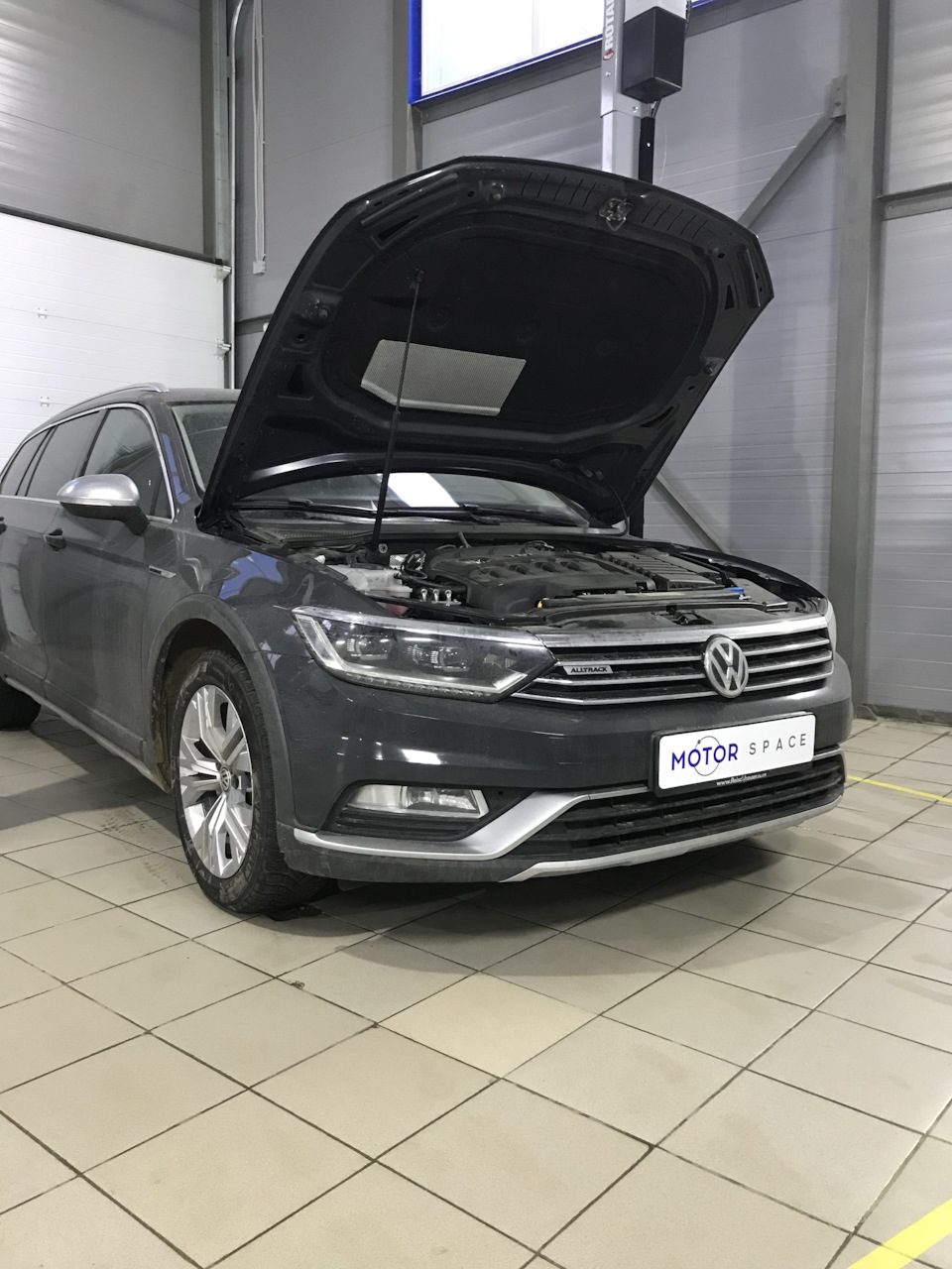 Замена ремня ГРМ, переднего сальника коленвала VW Passat Alltrack 2.0 TDI  BIT CUAA. — Motor Space на DRIVE2