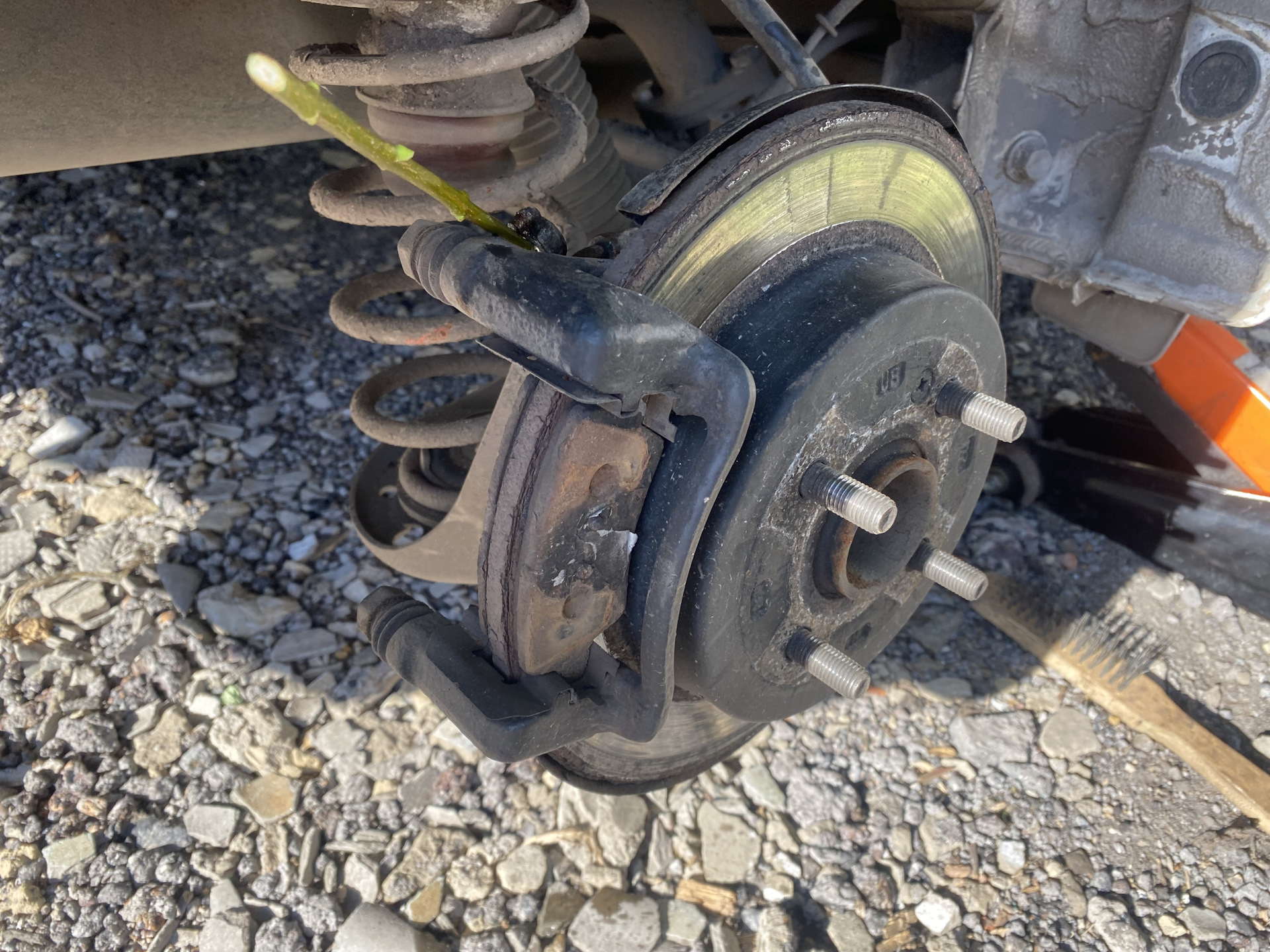 Суппорт тормозной передний хендай солярис. 58310-1ra30 суппорт задний левый. Суппорт тормозной hyundai solaris 2014. Суппорт тормозной задний левый киа рио 2011. Разбор переднего суппорта солярис 2017.