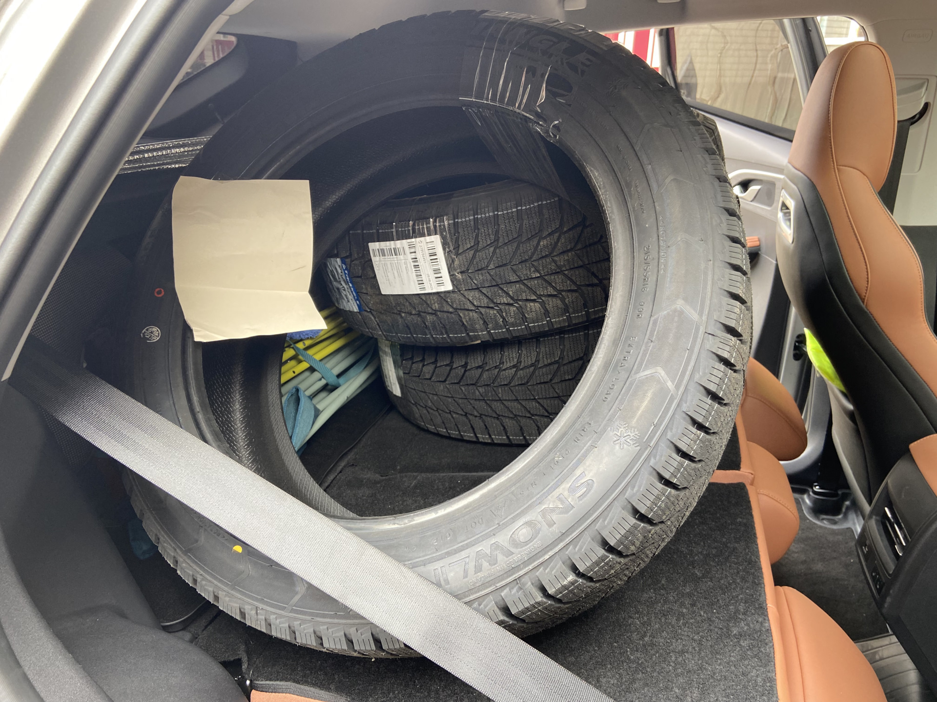 5. Зимняя резина. Triangle Group PL01 215/55 R18 99R — Omoda C5, 1,5 л ...