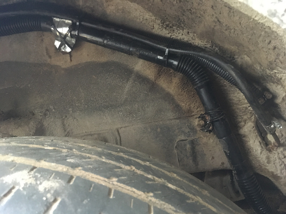 Горловина топливного бака паджеро 4. Горловина топливного бака pajero 3 нержавейка. Горловина топливного бака паджеро 4. Горловина паджеро 3. 0 бензин.
