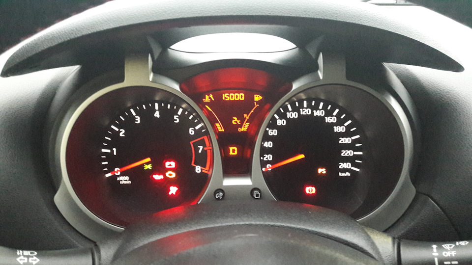 НЕ РЕКОМЕНДУЮ ПО РЕГЛАМЕНТУ — Nissan Juke (1G)
