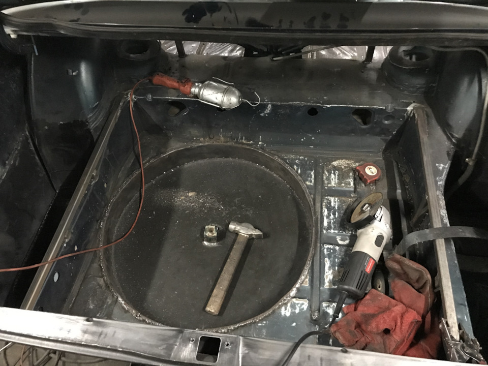 Ниша под запаску — Lada 2106, 1,6 л, 1997 года | тюнинг | DRIVE2