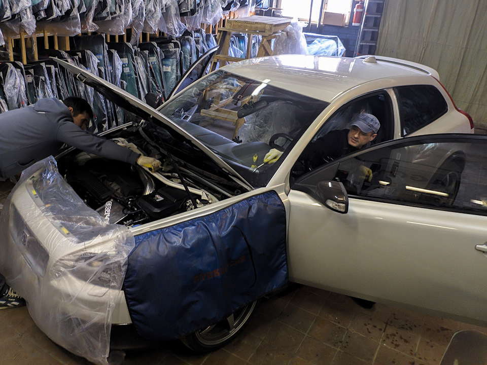 Фото в бортжурнале Volvo C30