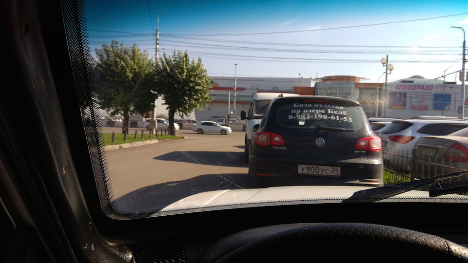 Замена лобового стекла — ГАЗ 3102, 2,3 л, 2004 года | техосмотр | DRIVE2