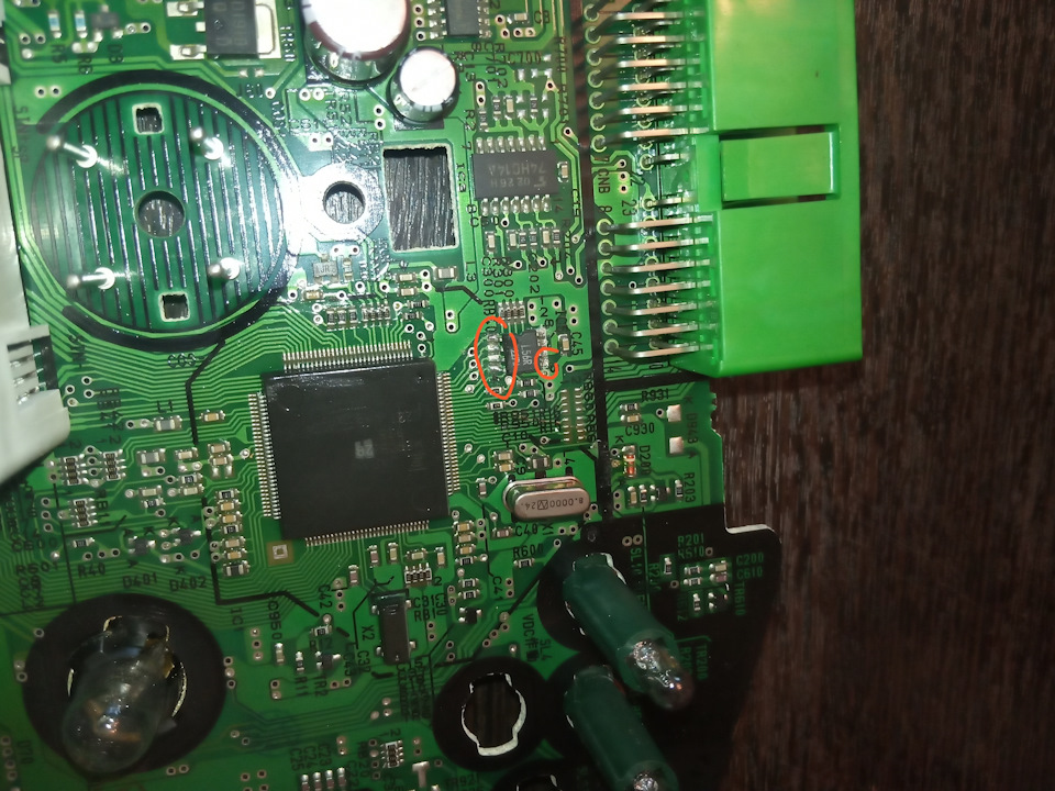 Упали стрелки спидометра и тахометра — Subaru Forester (SG), 2,5 л ...