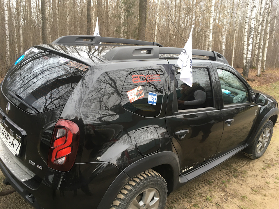 Клеим номера и рекламу) — Renault Duster (1G)