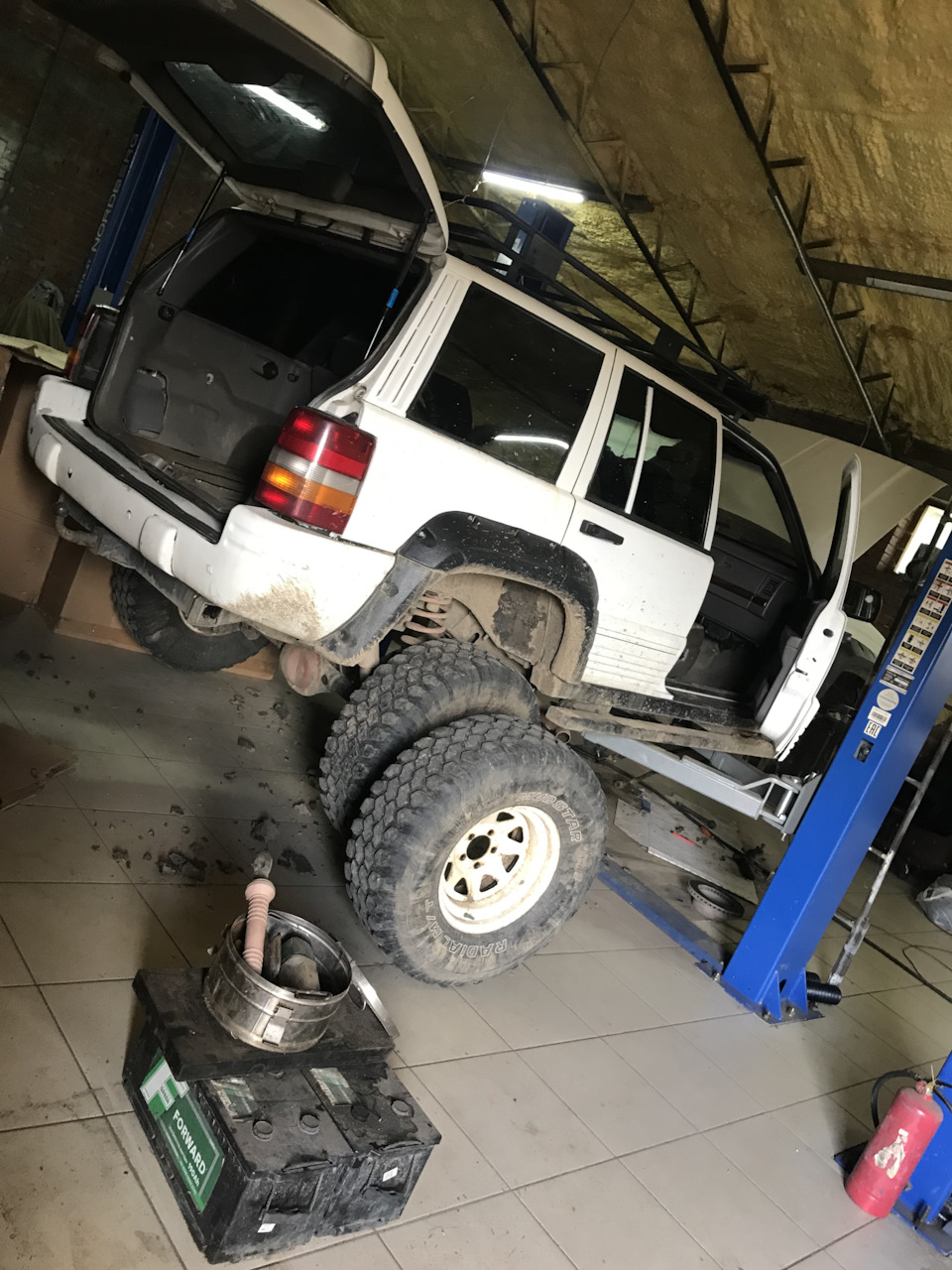 Без названия — Jeep Grand Cherokee (ZJ), 5,2 л, 1993 года | просто так |  DRIVE2