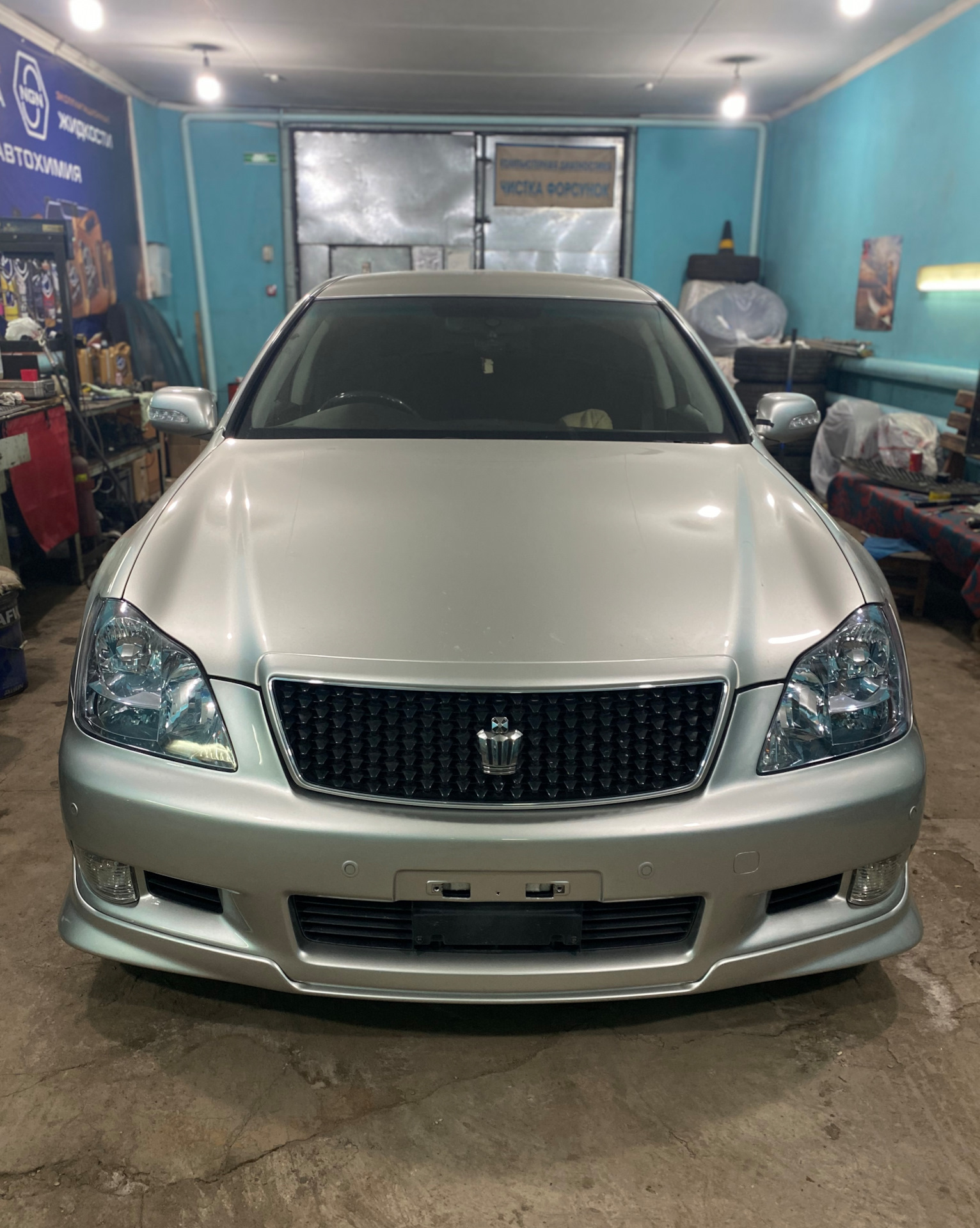 Toyota Crown 2004 3 0