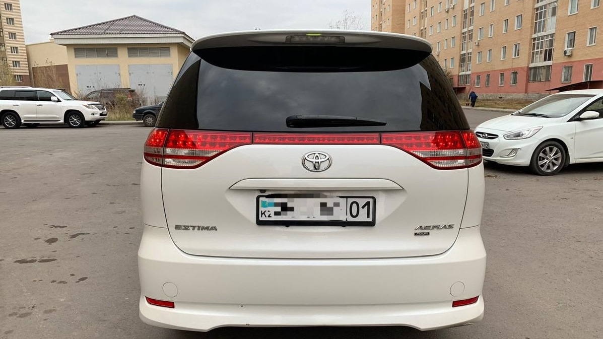 Хендай аванте 2011 белый черно белый салон. Колес кз тойота. Тойота королла правый руль автомат. Колес кз тойота. Колес кз тойота.