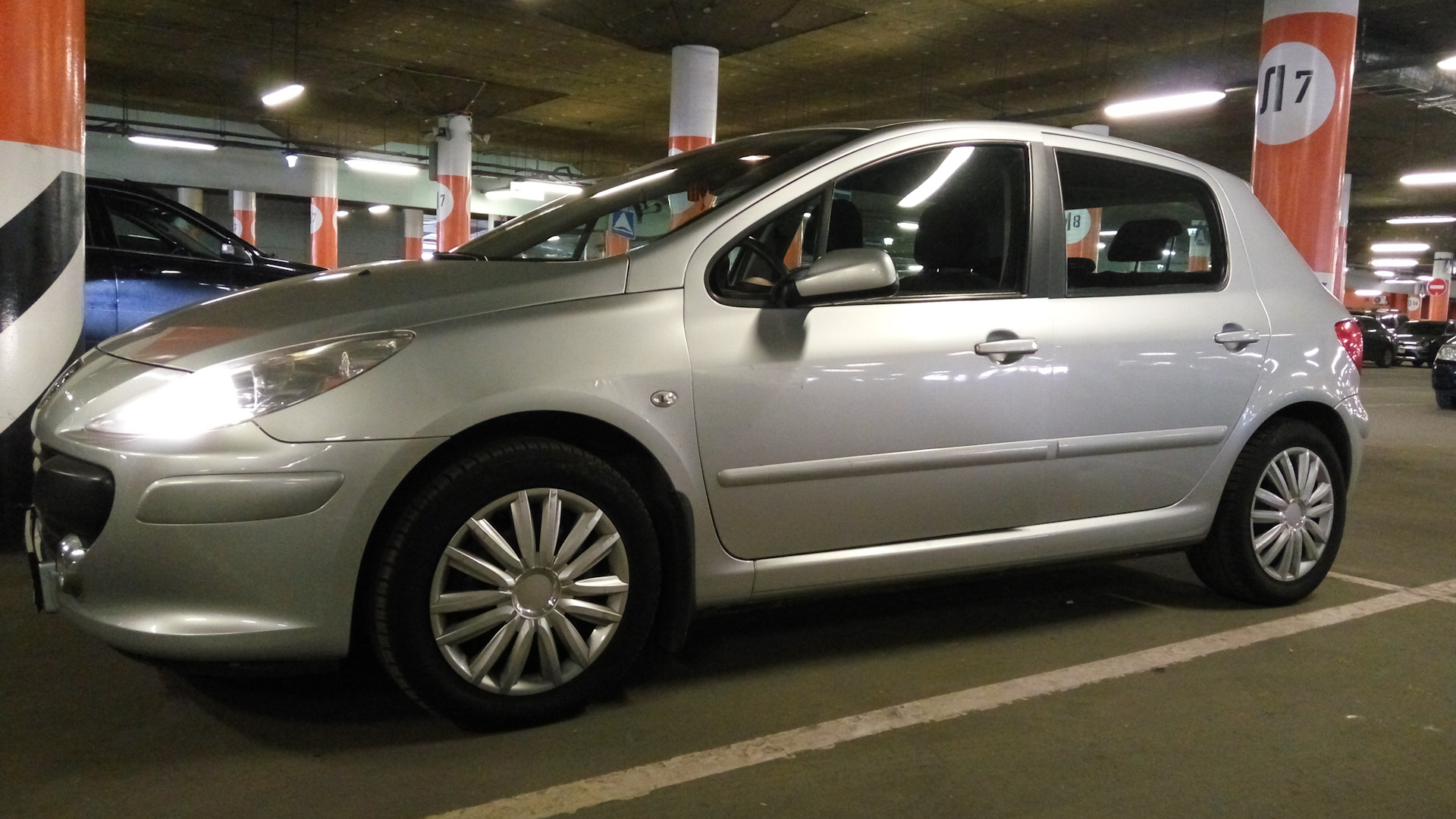 Peugeot 307 1.6 бензиновый 2007 | Серебряная пыжечка на DRIVE2