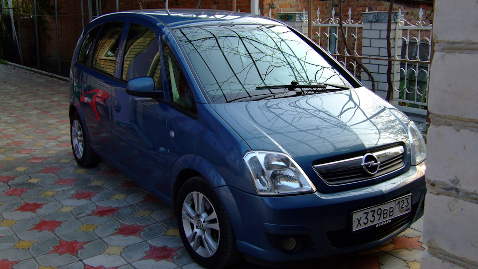 Opel Meriva a Zafira