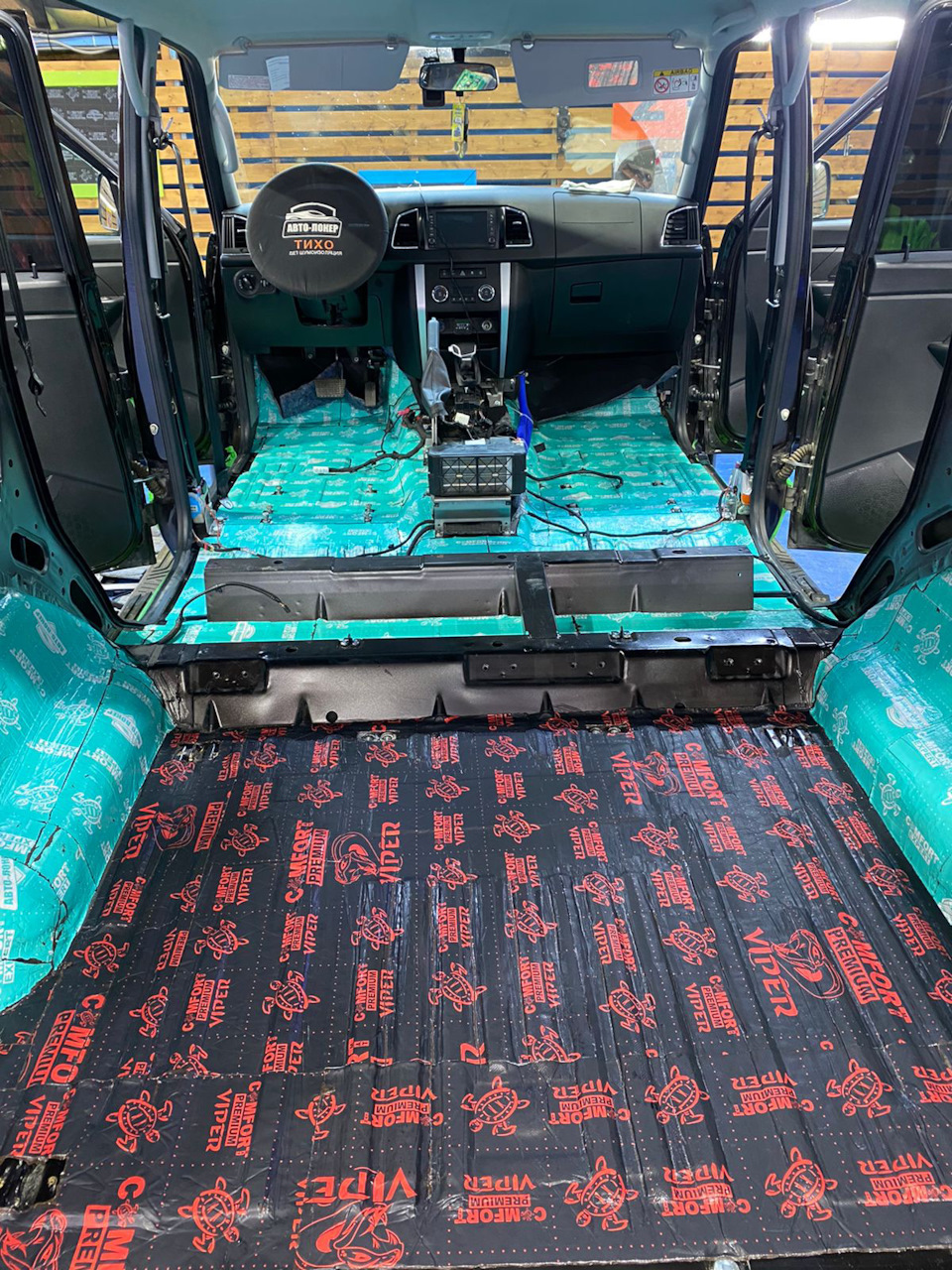 Магнитола, шумка OBD II, USB зарядка — УАЗ Patriot, 2,7 л, 2022 года ...