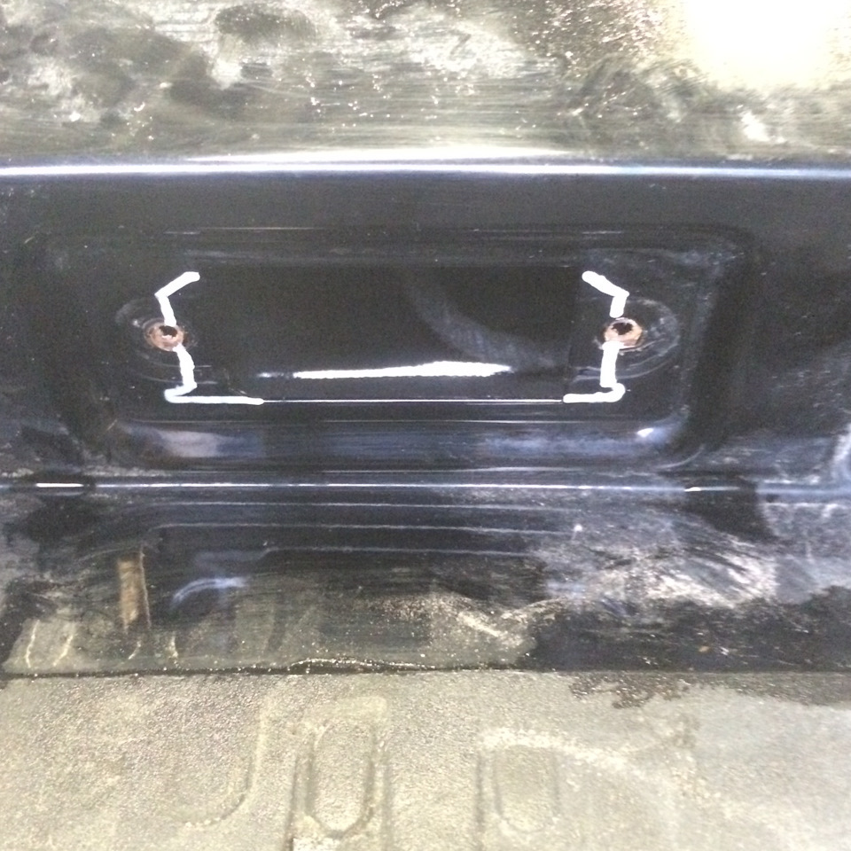 Размечаем и решительно отсекаем все лишнее — Volkswagen Touareg (1G)