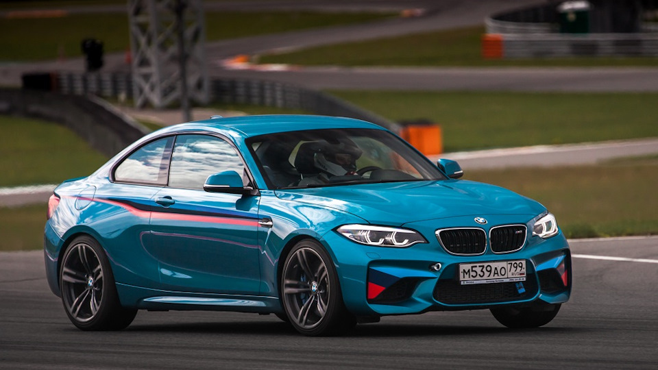 BMW m2 f87. BMW m2 (450 л.с.. БМВ хэтчбек спортивная. М539 BMW.