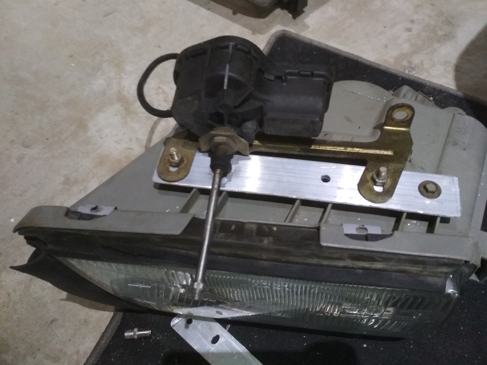 Фото в бортжурнале Mercedes-Benz SEC-Class (W126)