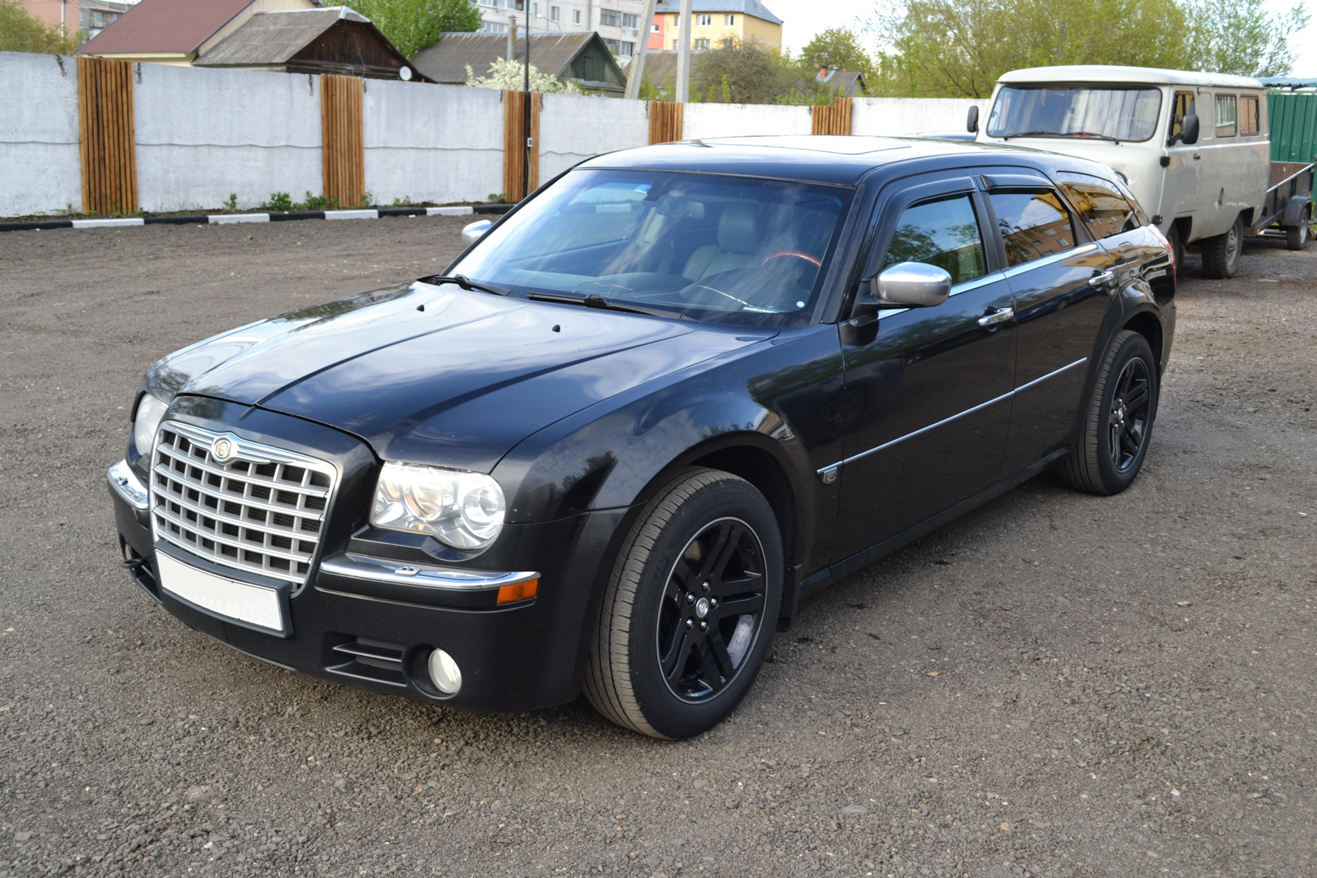 Chrysler 300 2005. Крайслер универсал. Харизматичная машина.