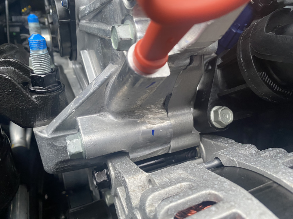 Плита под щупом — Hyundai Creta (1G)