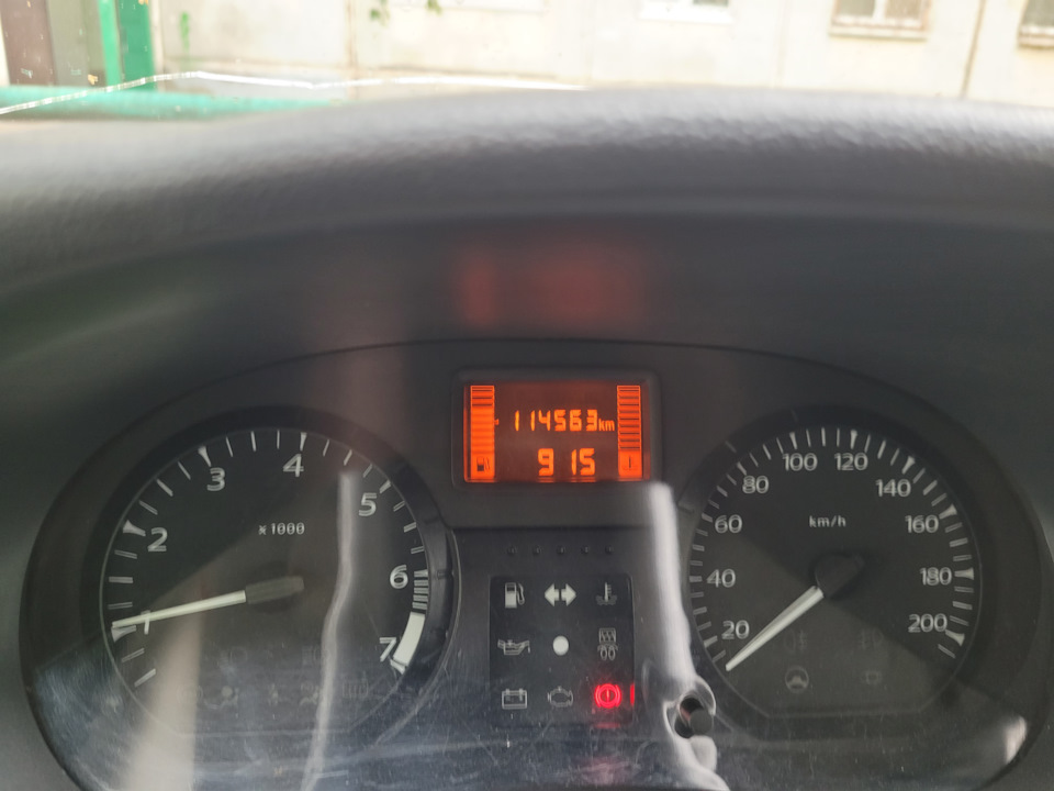 Замена тормозных дисков и колодок — Lada Ларгус, 1,6 л, 2015 года ...