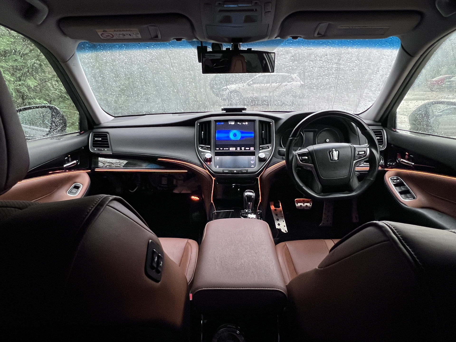 AMBIENT INTERIOR LIGHT: Внутренняя подсветка — Toyota Crown (S210), 2 л ...