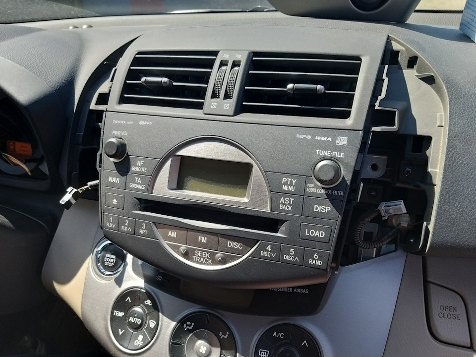 Rav4 как снять магнитолу Установка Yatour Usb Mp3 адаптера Toyota Rav4 3 поколение - Adaptercar.ru на DRI