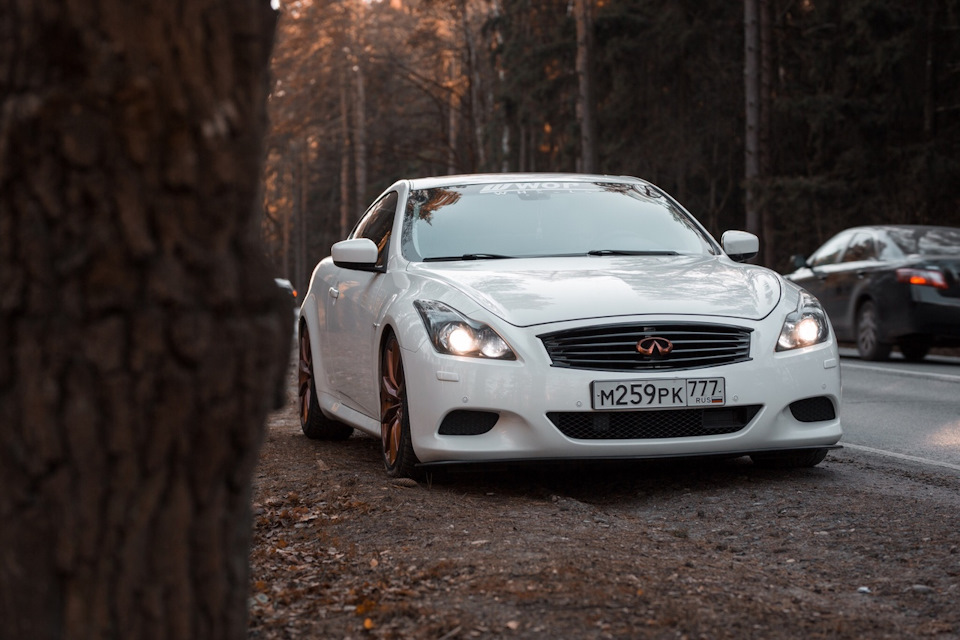 Infiniti g37 Coupe White