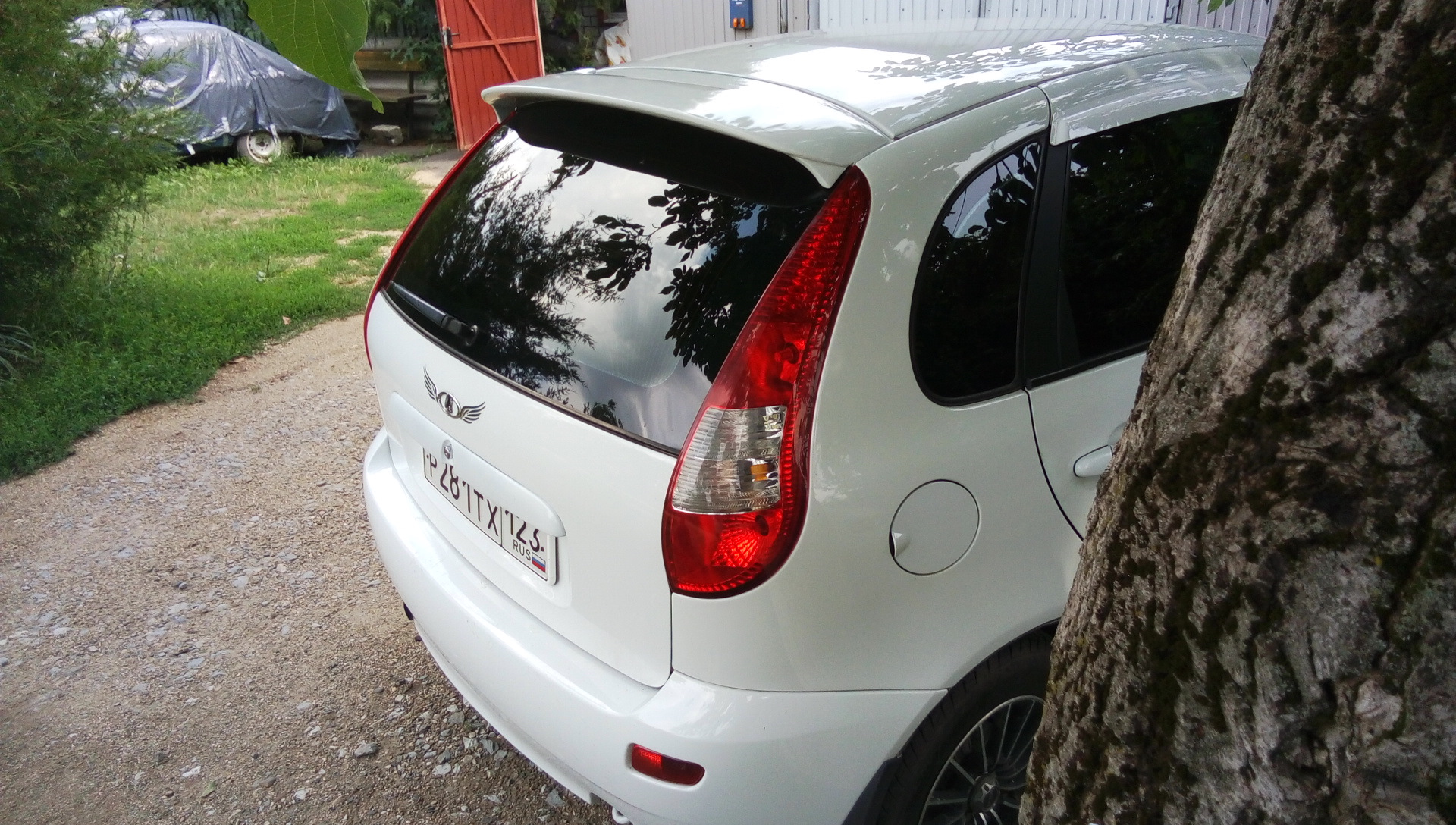 спойлер калина 1 хэтчбек. спойлер на калину. спойлер калина 1119 хэтчбек. спойлер на ваз калина хэтчбек 1. спойлер на калину.