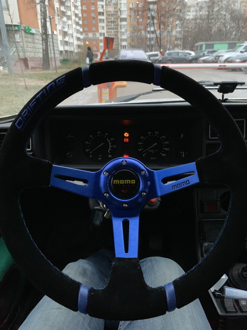 Спортивный руль MOMO — Lada 21041, 1,6 л, 2009 года | тюнинг | DRIVE2