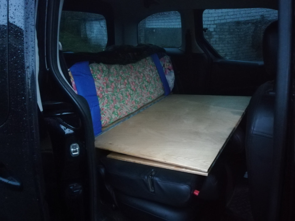 Самодельный спальник в авто. — Citroen Berlingo (2G), 1,6 л, 2010 года ...
