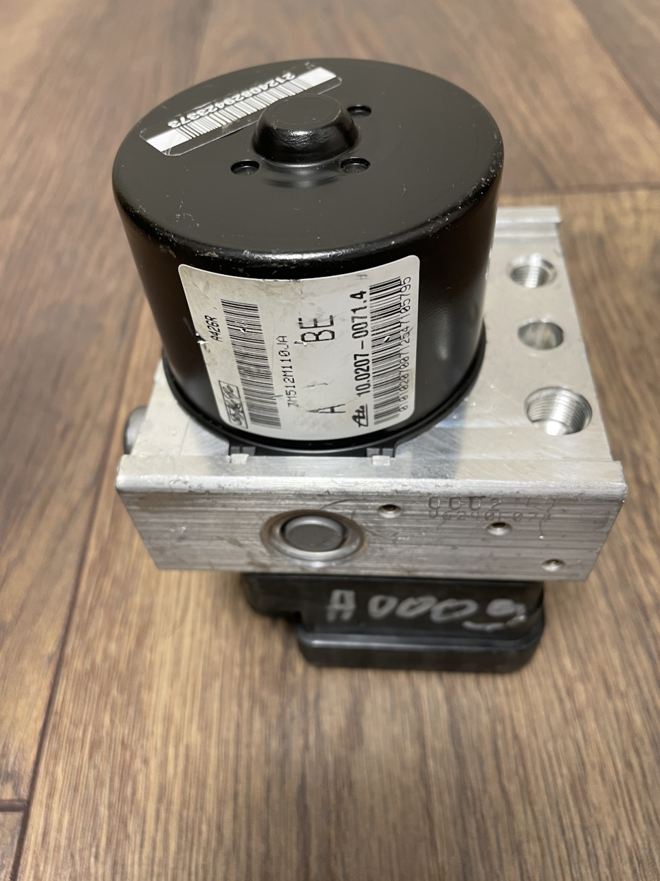 Блок abs fusion. Блок абс форд фьюжн 1.4.
