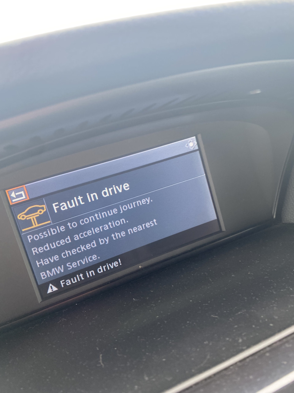 Замена датчика коленчатого вала, была ошибка и машина глохла прям на ...