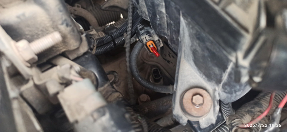 Фото в бортжурнале KIA Sportage (2G). Запчасти на фото: 221836