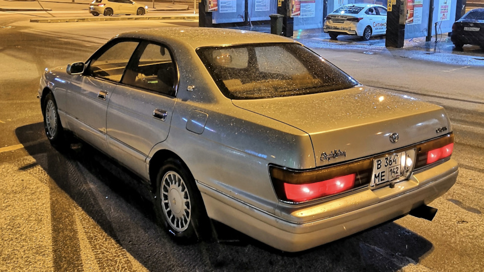 Toyota Crown s140