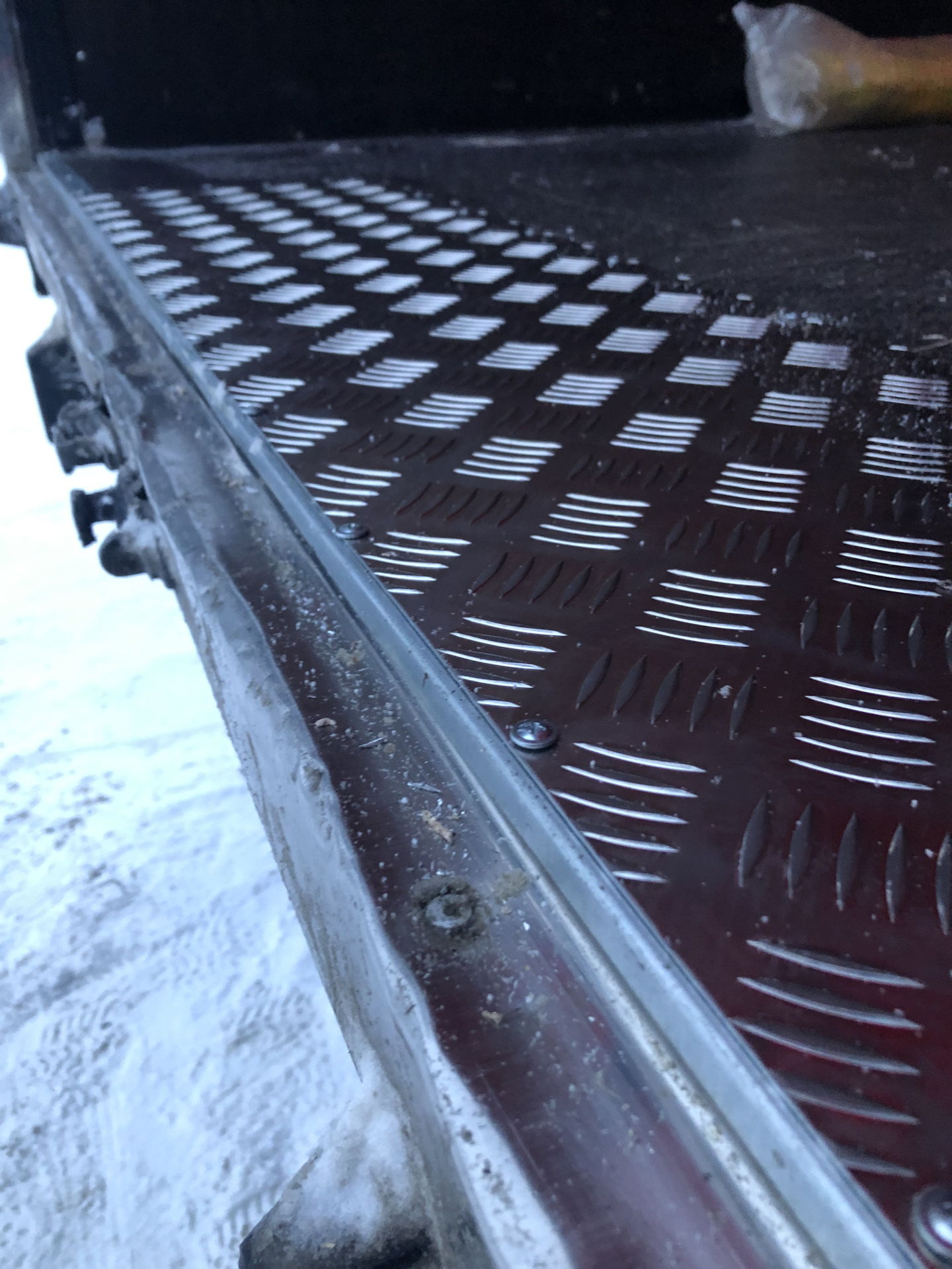 Обновление порога будки — ГАЗ Газель Next, 2,8 л, 2013 года | своими ...