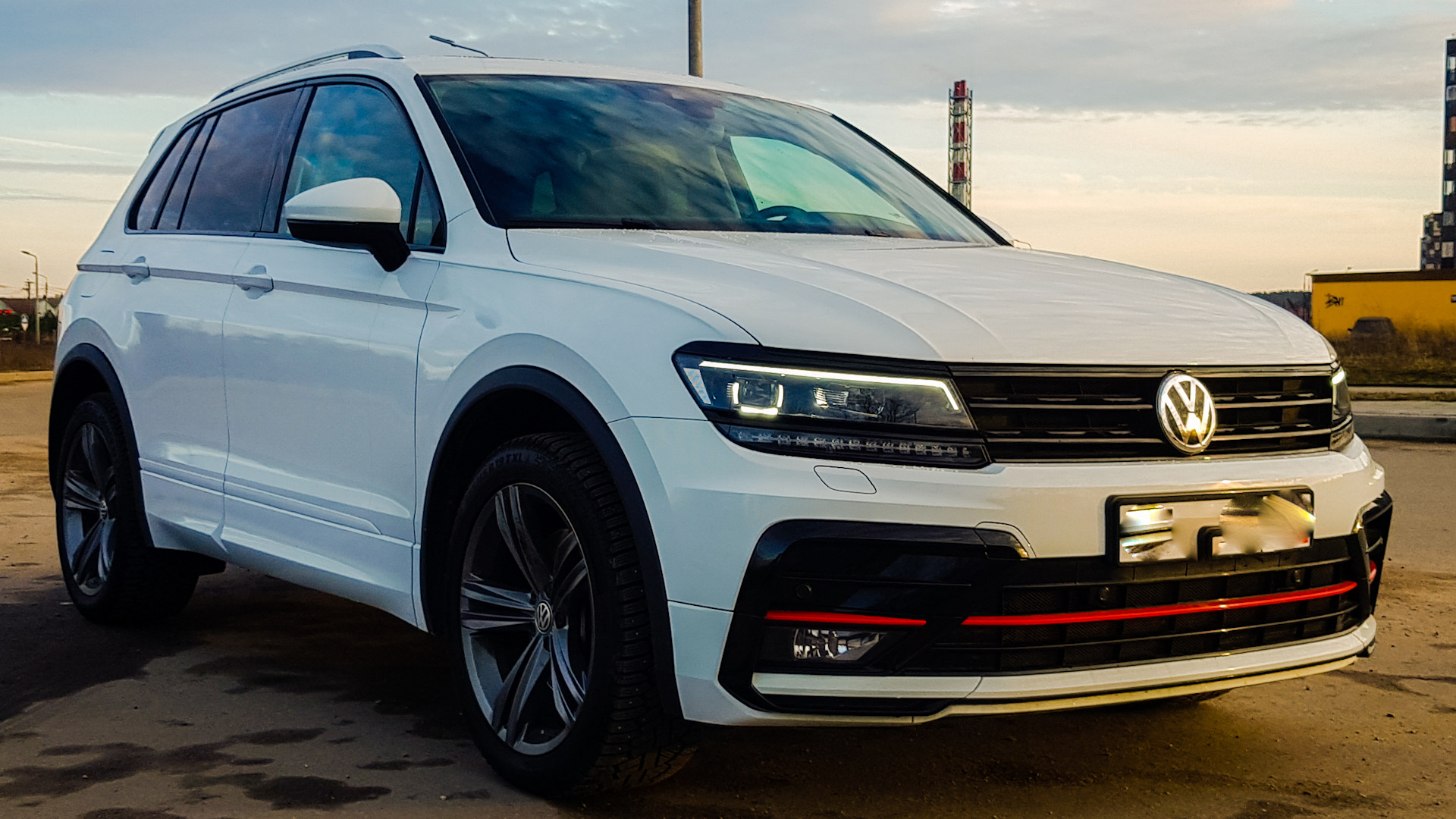 Tiguan 2 Sportline. Тигуан спортлайн 2019. Tiguan Sportline 2021. Tiguan Sportline 2020.