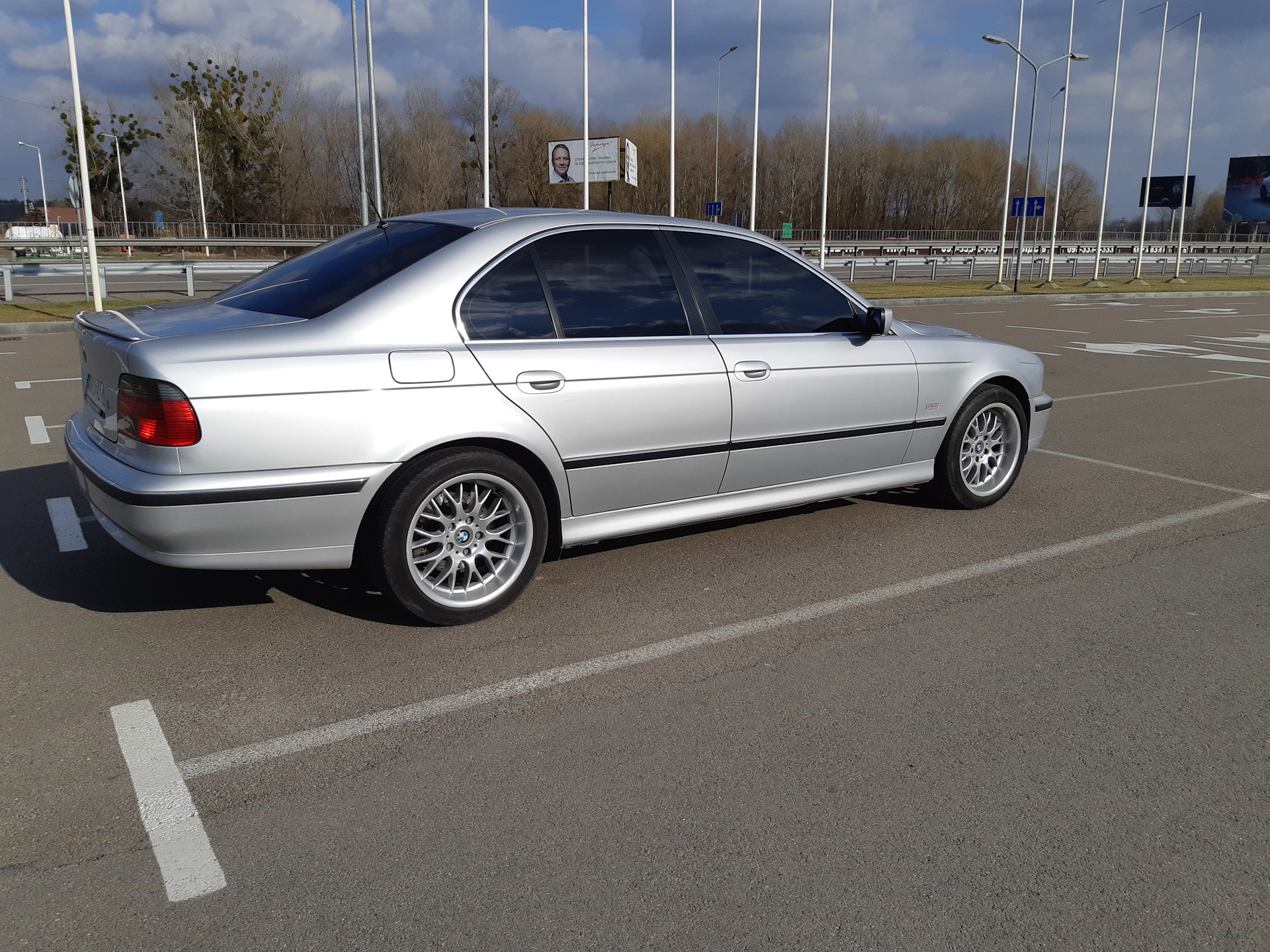 BMW e39 r17