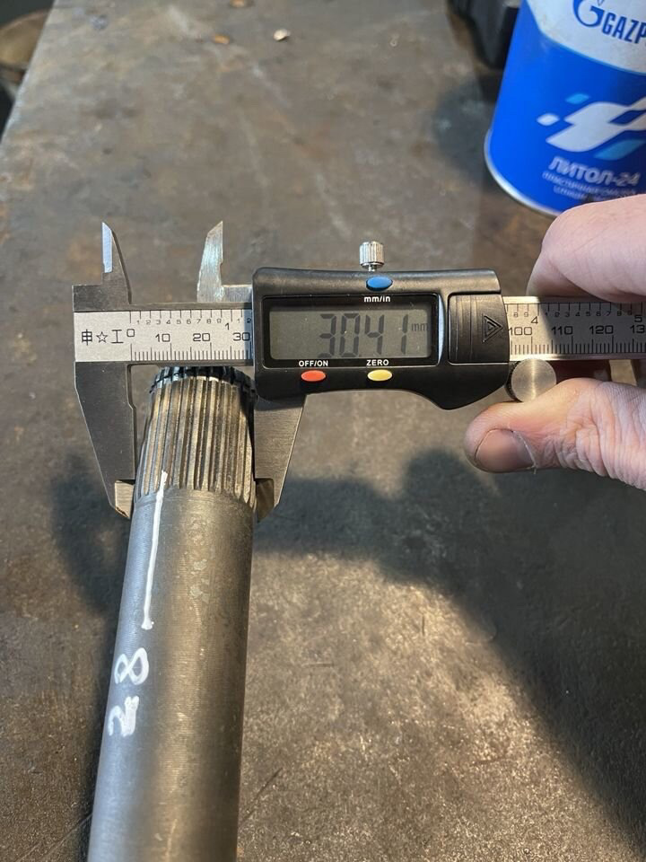 13 — Mitsubishi Pajero Sport (1G)