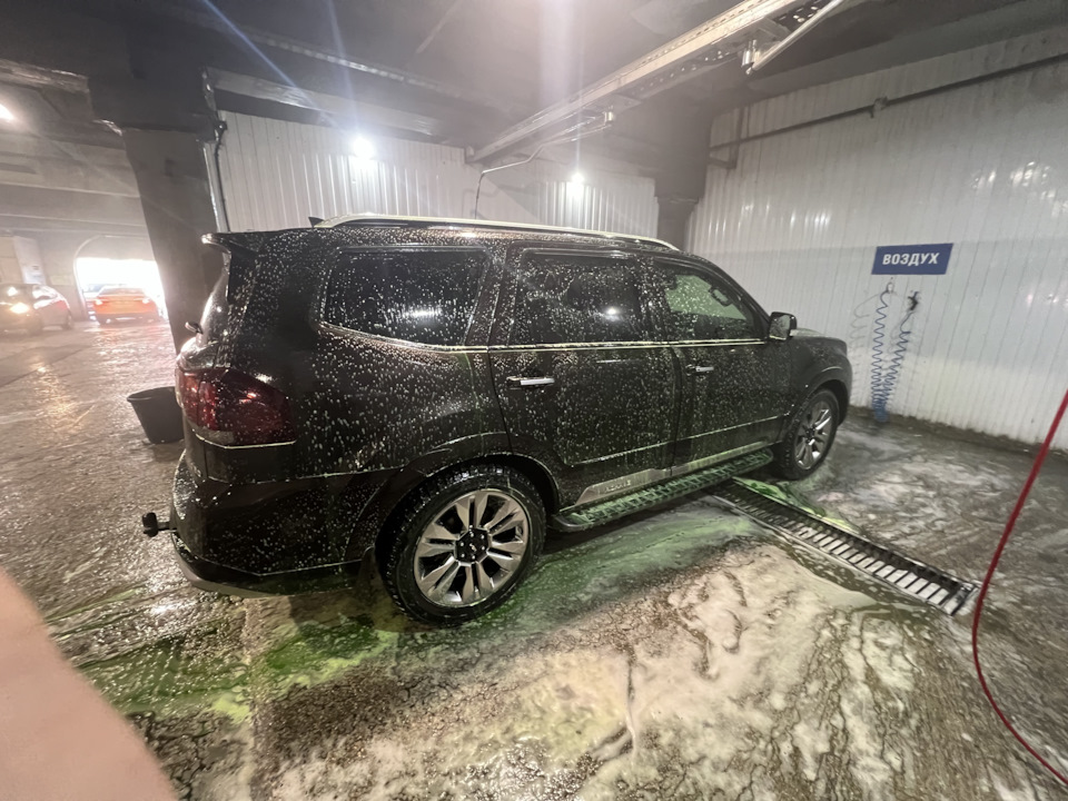 Photo from the logbook KIA Mohave (HM2)