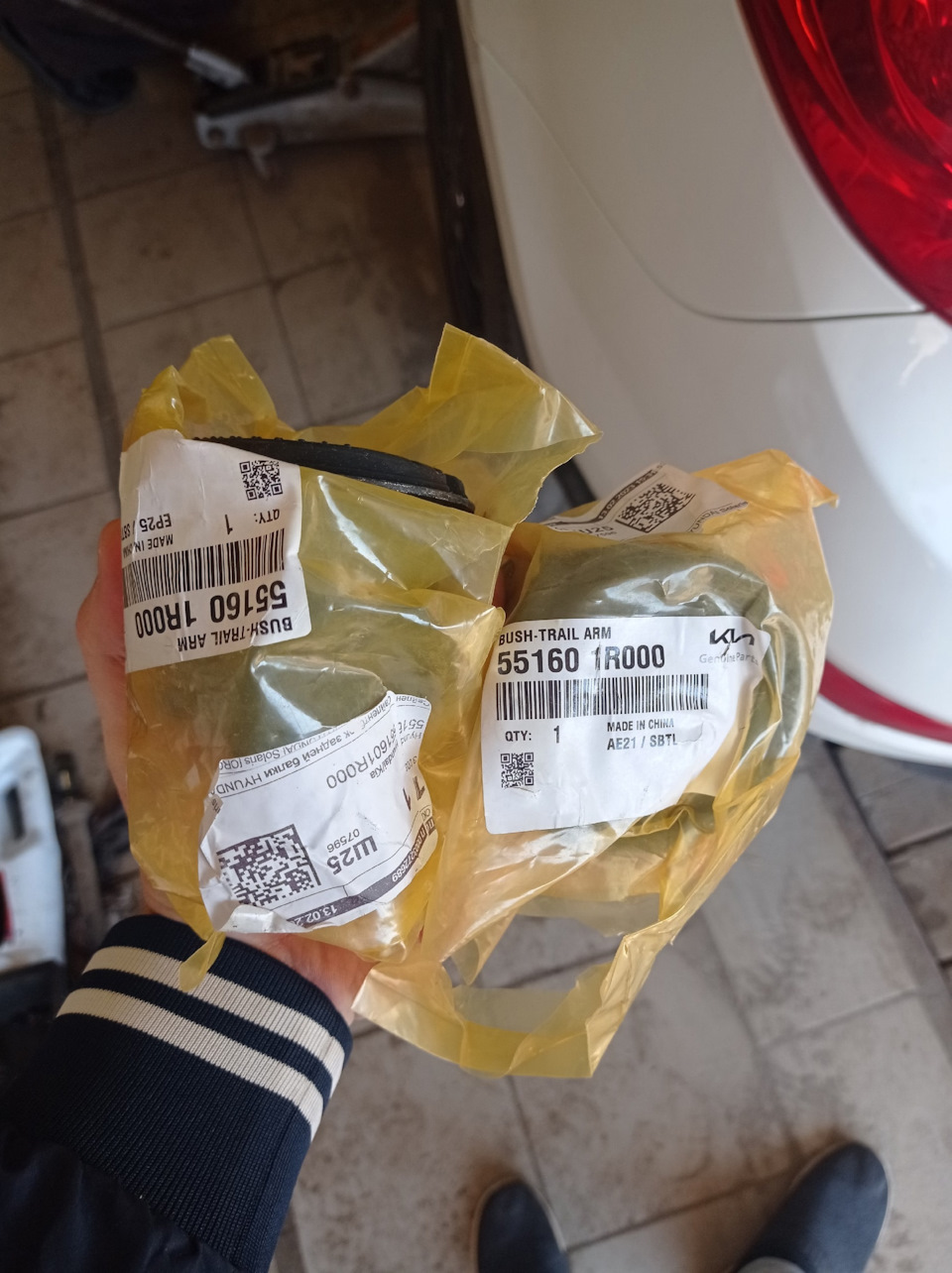 Замена сайлентблоков задней балки — Hyundai Solaris (1G), 1,4 л, 2014 ...