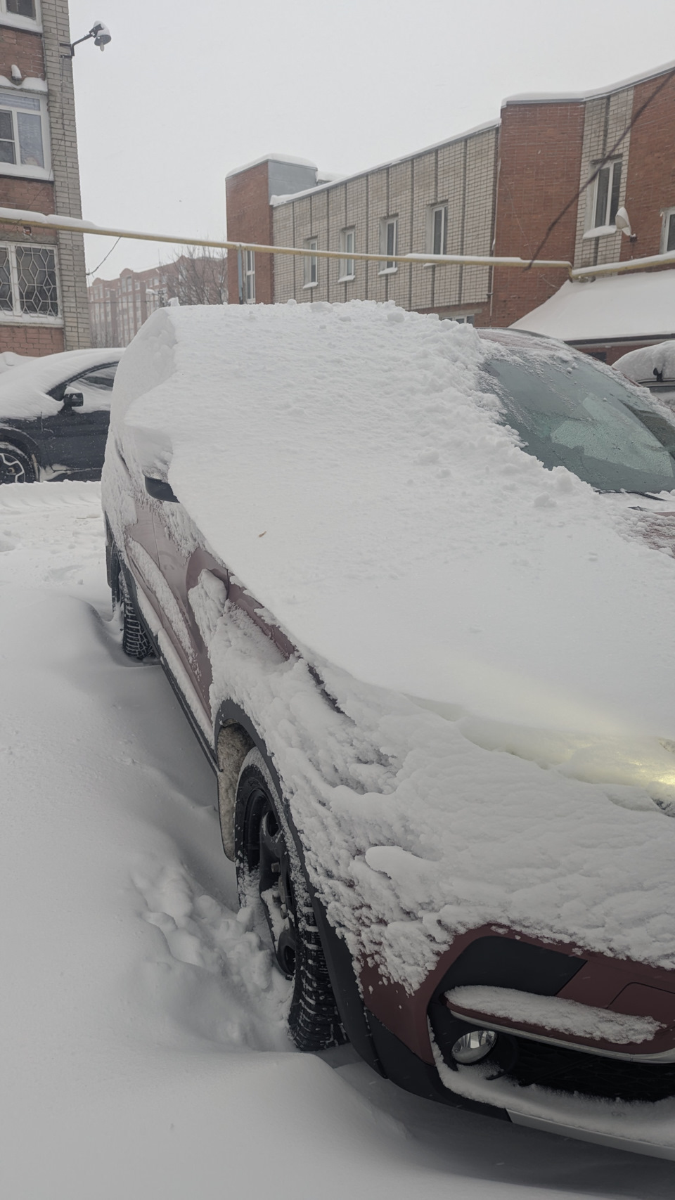 Накануне выезда. Снегу привалило. — Lada XRAY Cross