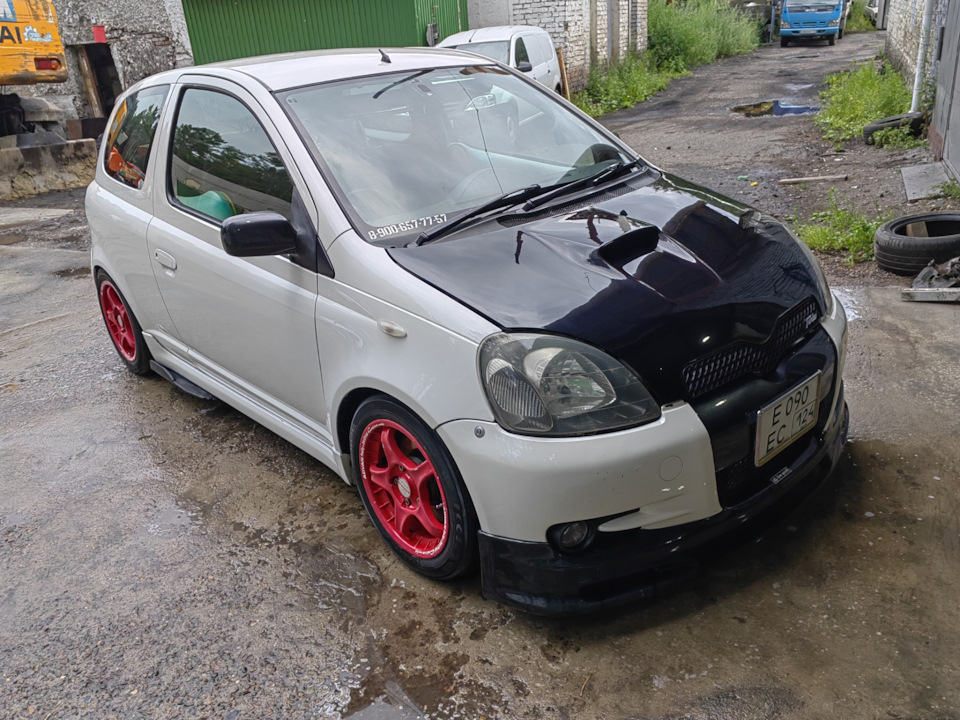 Toyota Vitz Cross