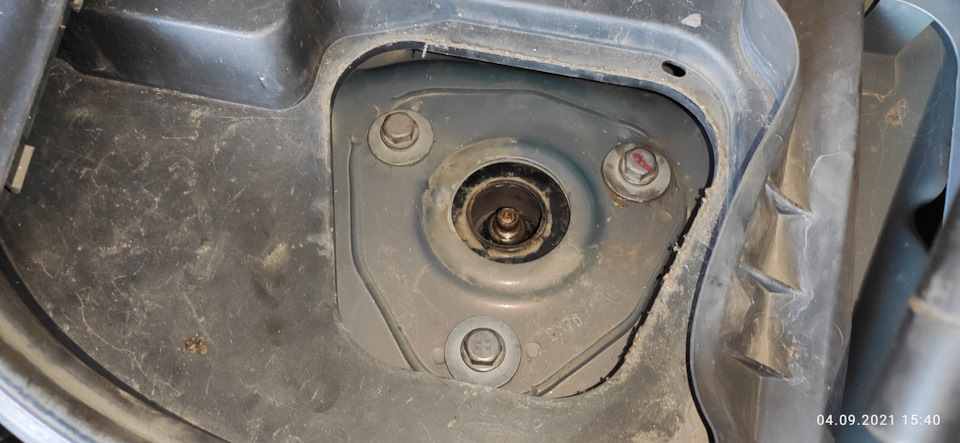 Фото в бортжурнале Lada Vesta (1G). Запчасти на фото: O92021