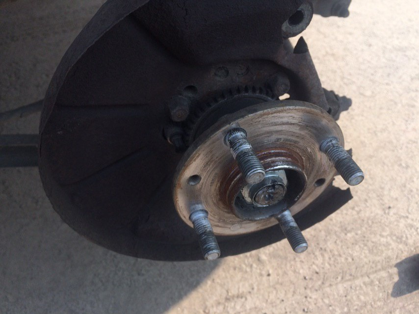 Звук троллейбуса в подарок! — Mazda 323 VI, 1,6 л, 2002 года | своими ...