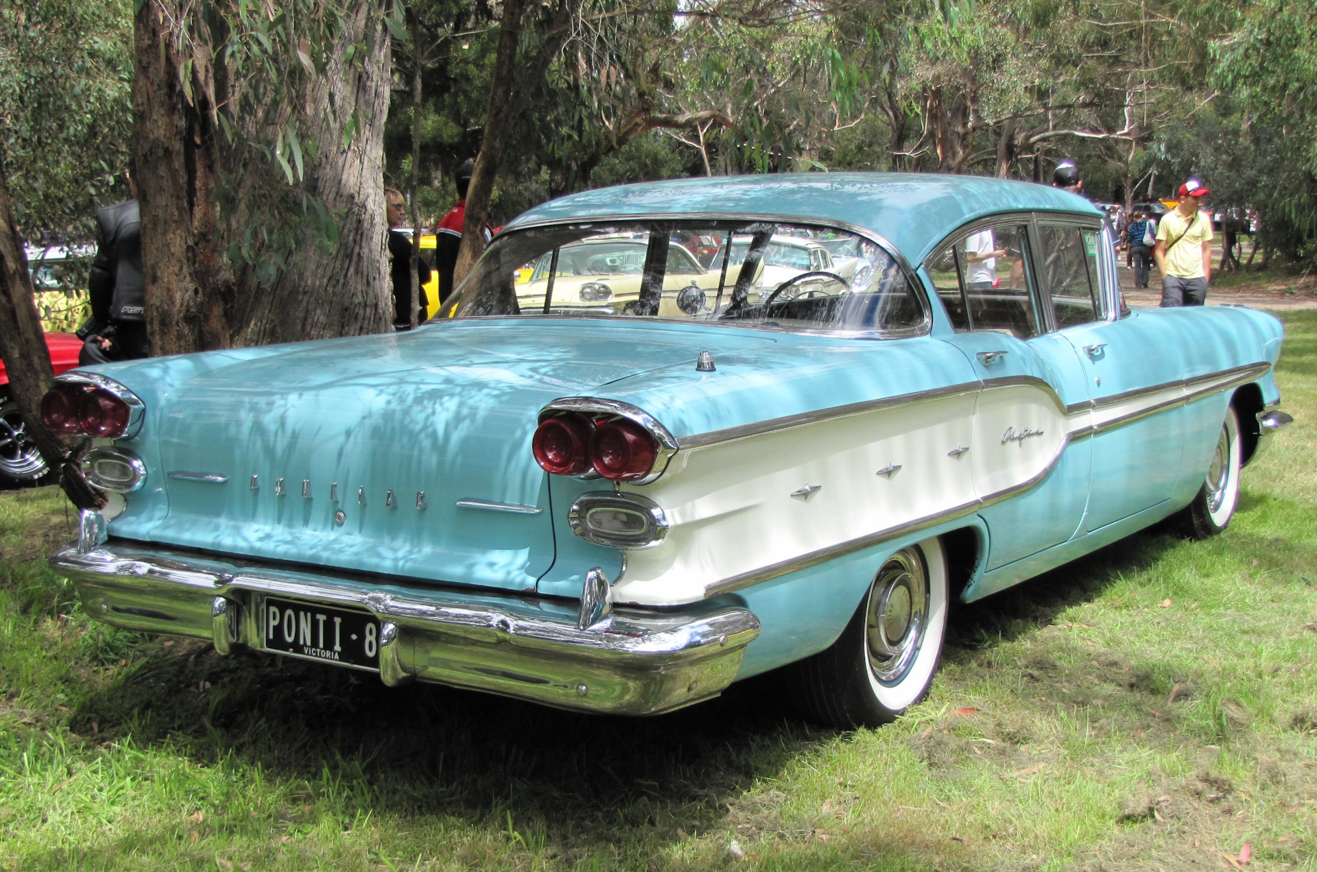 1958 Pontiac Bonneville Custom