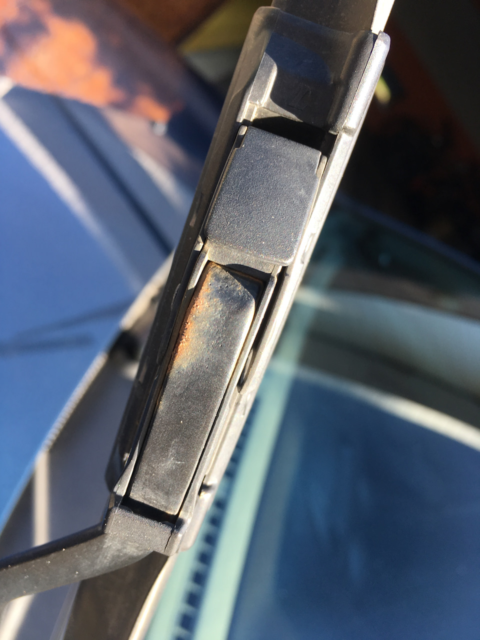 замена резинок бескаркасных щеток + задний дворник… — Skoda Fabia Mk2 ...