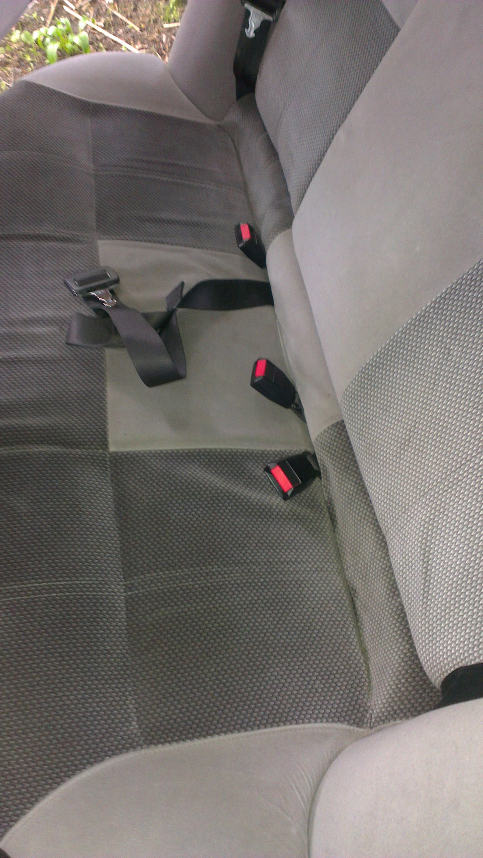 60. Установка замков для задних ремней безопасности — Ford Sierra, 2 л ...