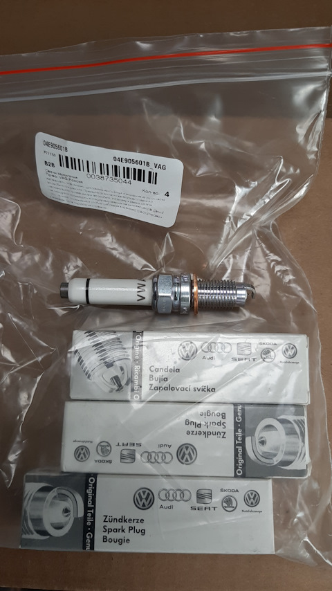 04E905601B Cвеча зажигания Long VAG | Запчасти на DRIVE2