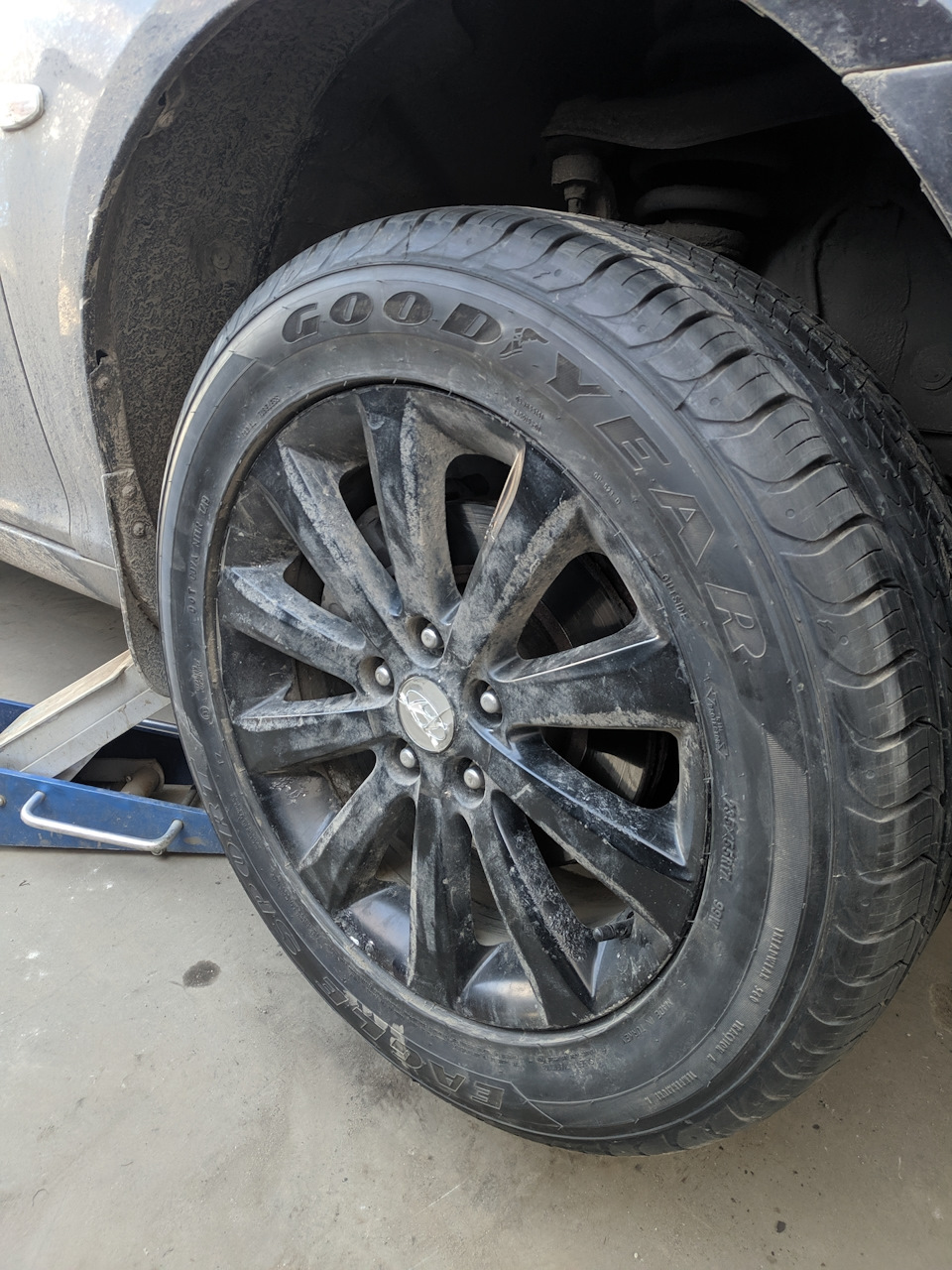 Шиномонтаж, прокат дисков, развал, заправка кондюка — Hyundai Grandeur ...