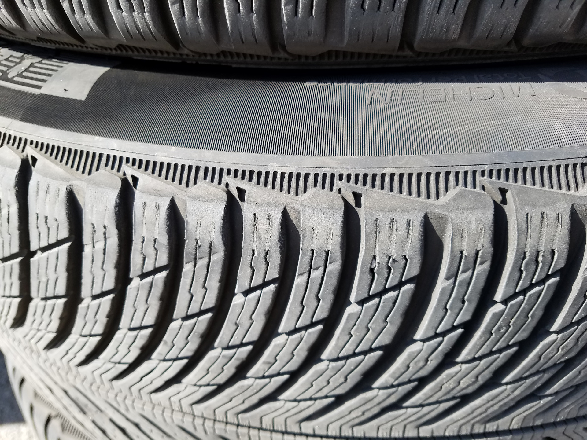 Мишлен пилот 5. Michelin Pilot Alpin 5 SUV. Michelin Pilot Alpin 5 SUV зимняя. Michelin Pilot Alpin 5 SUV 255/45 r20. Michelin Pilot Alpin 5 SUV XL 275/40 r22.